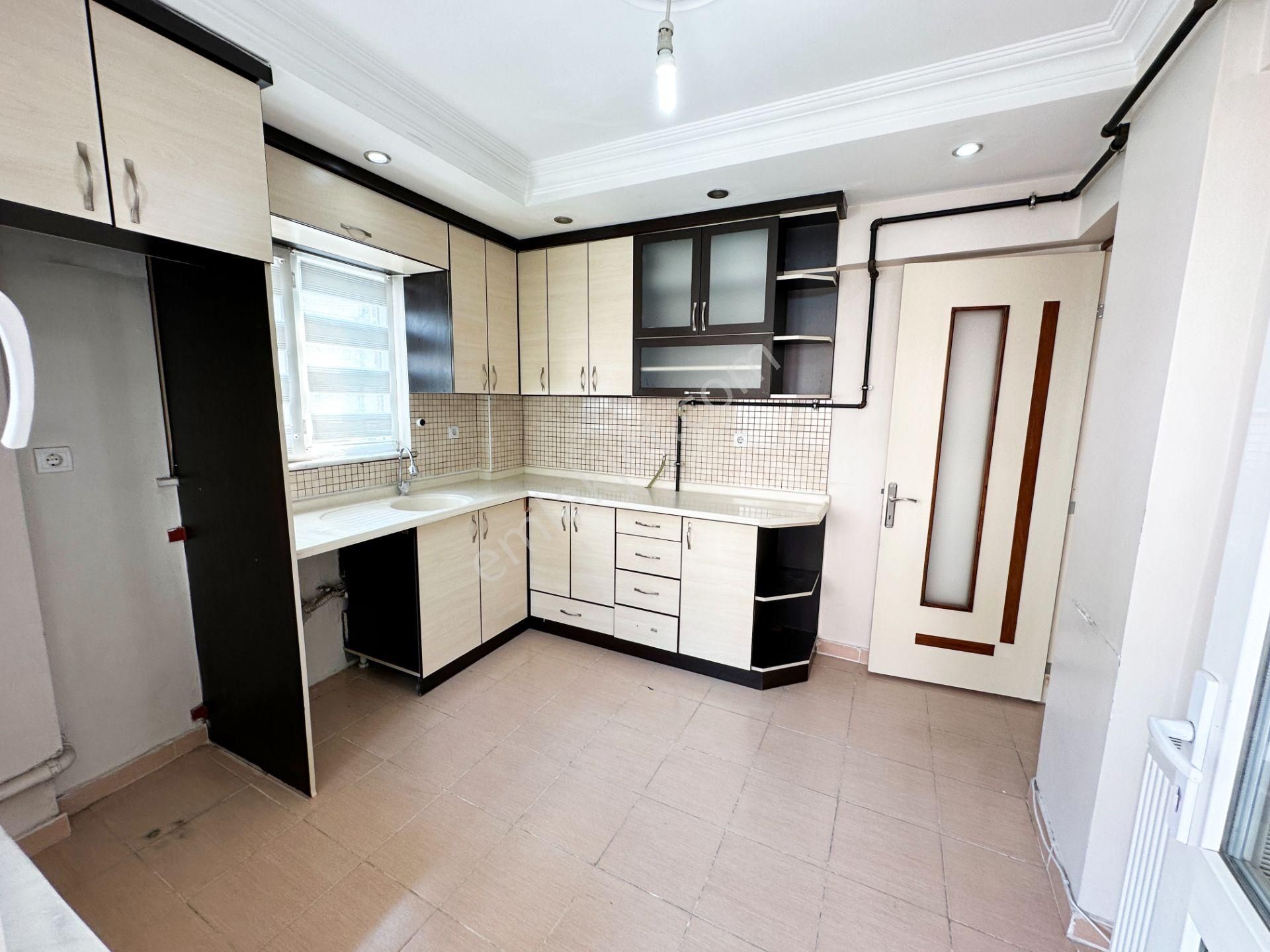 Denizli Atalar'da Arakat Ön Cephe Balkonlu 2+1 Muhteşem Daire
