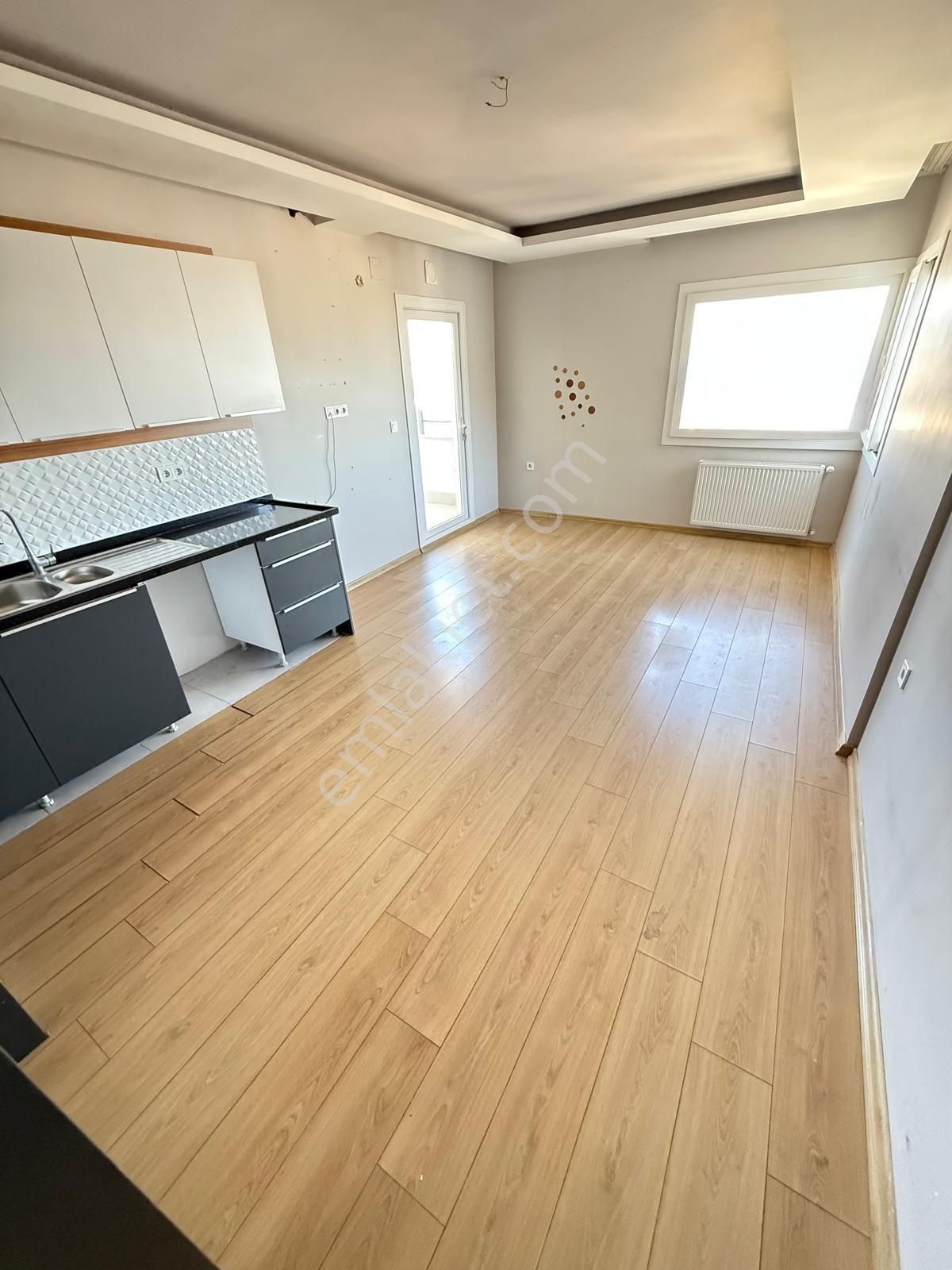 Yüzüncü Yıl Diş Hastanesi Civarı Hasarsız İskanlı 2+1 Daire