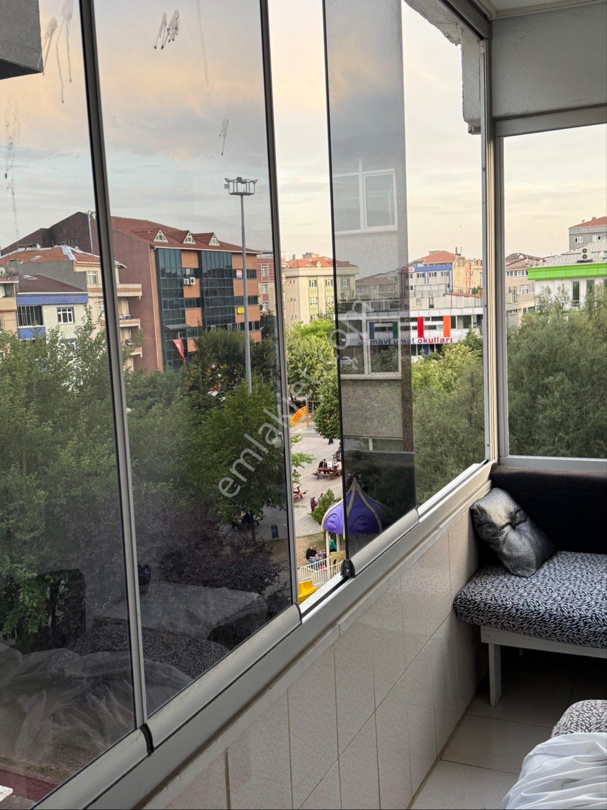 3+1 Ferah Parkın Karşısında Daire 130m2 6.kat