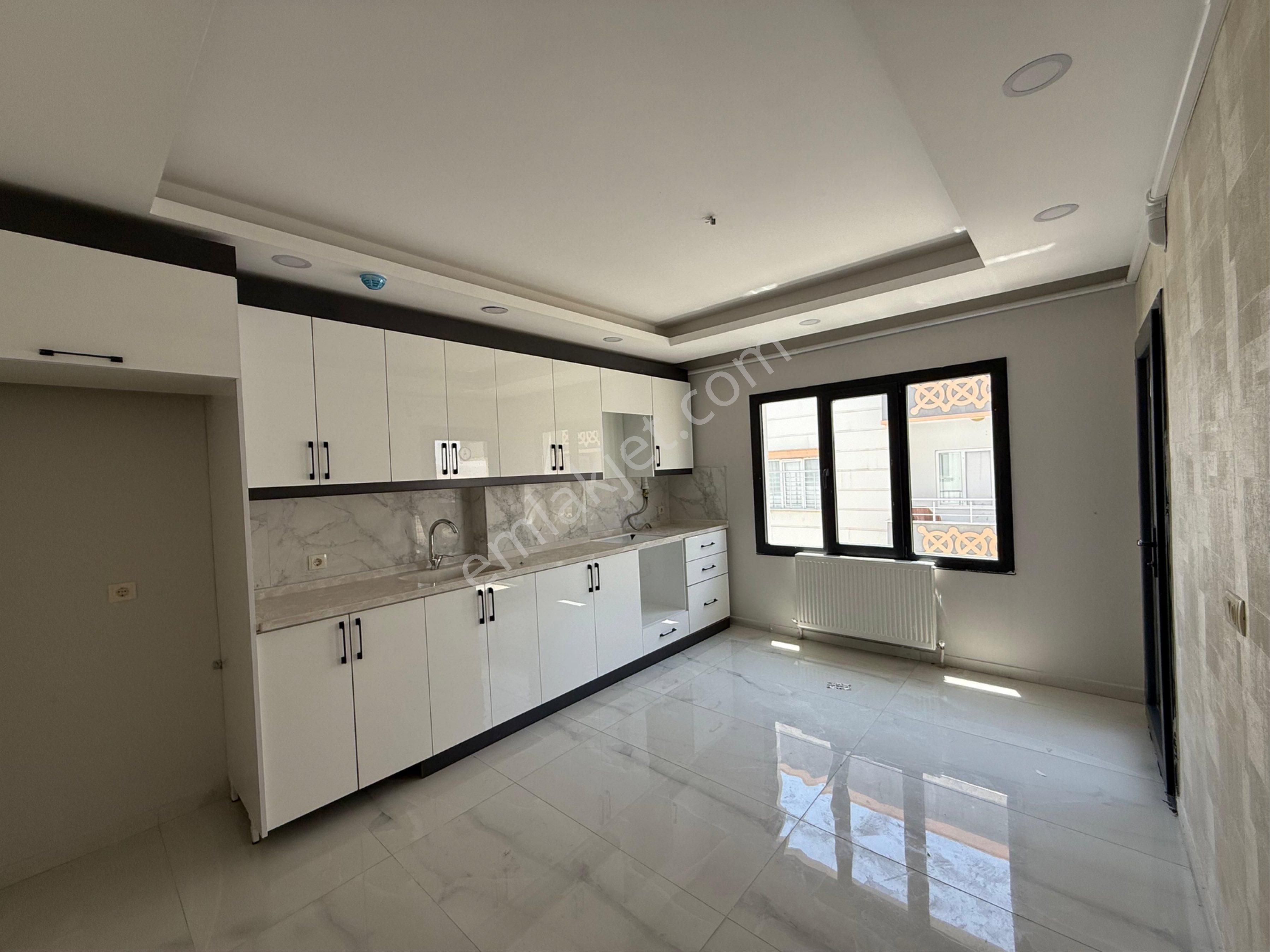 Solcan Eml Ak’tan Satılık 3 + 1