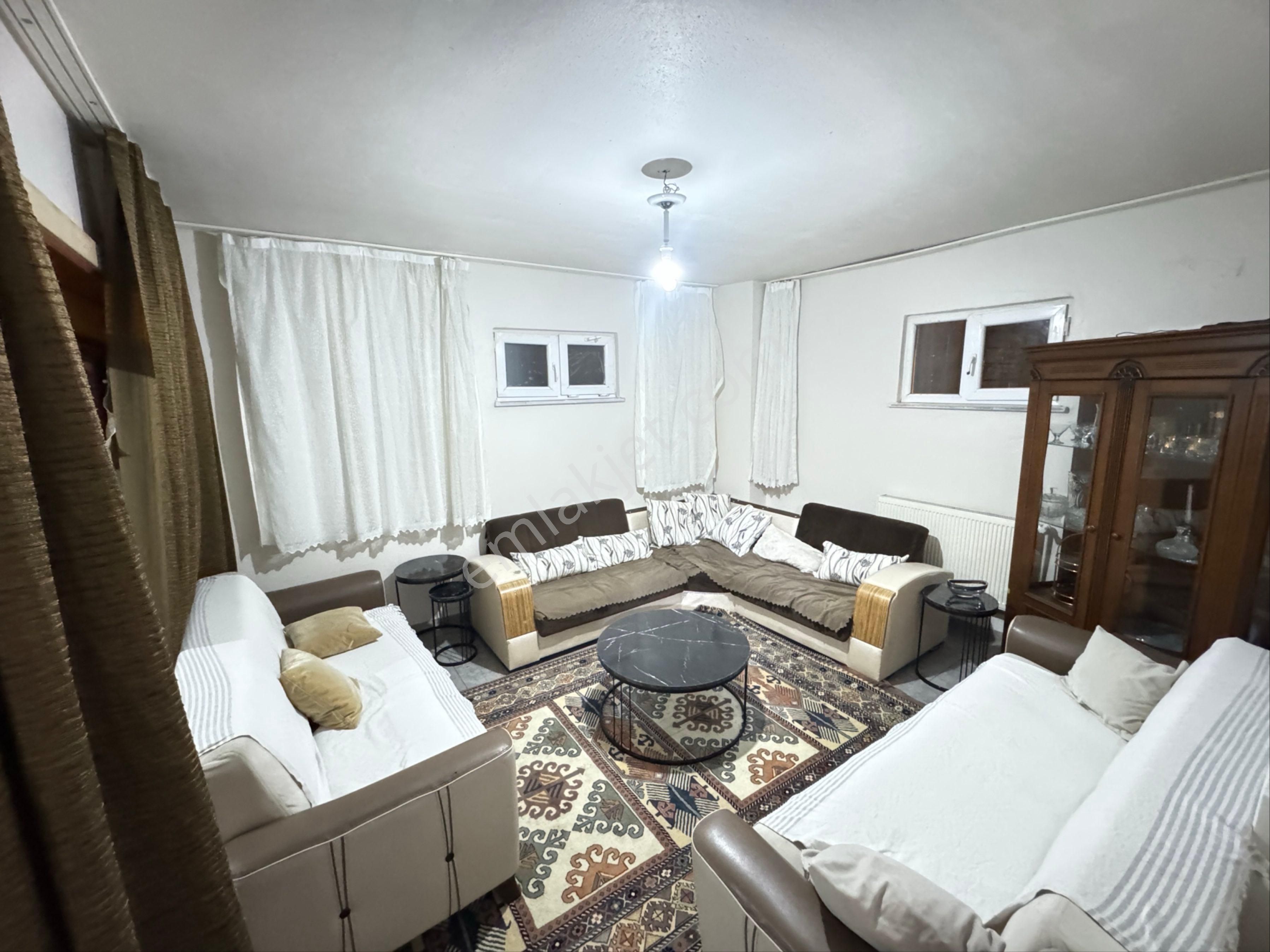 Zafer Yapı Gayrimenkulden Satılık Bahçekatı Daire 2+1 100m2 Hisseli İstanbul Sultangazi Cebeci Mahde