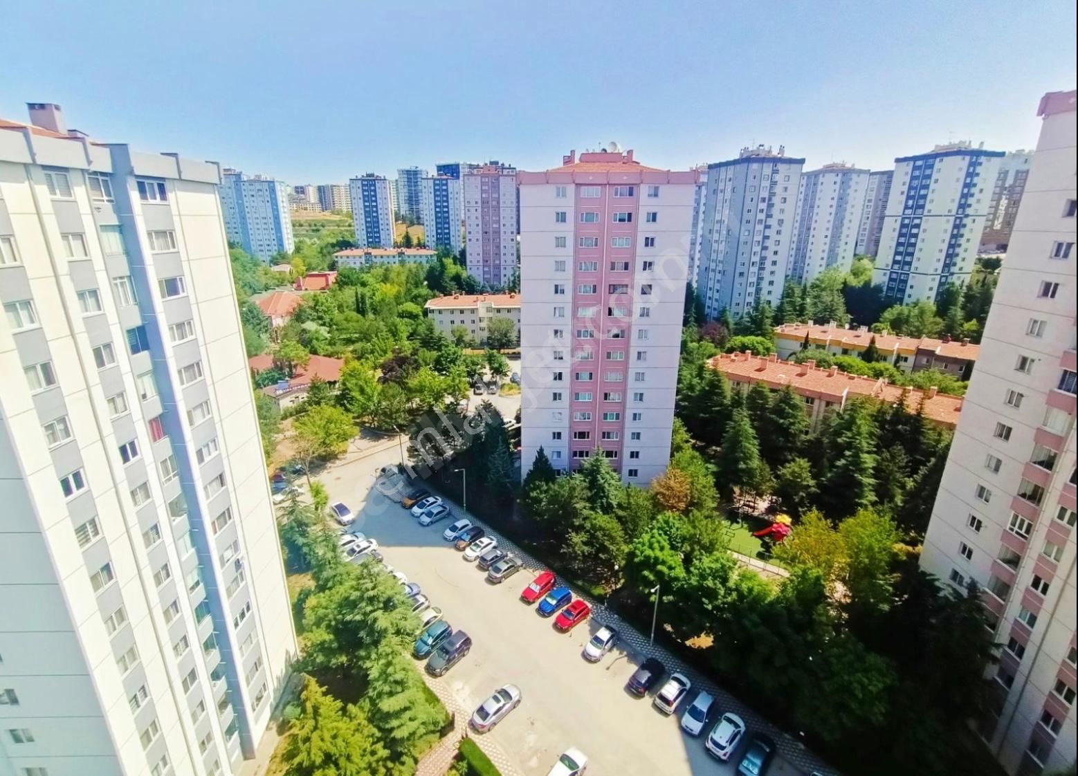 Eryamanda Metroya Yürüme Mesafesinde Eşyalı 1+1 Satılık Daire