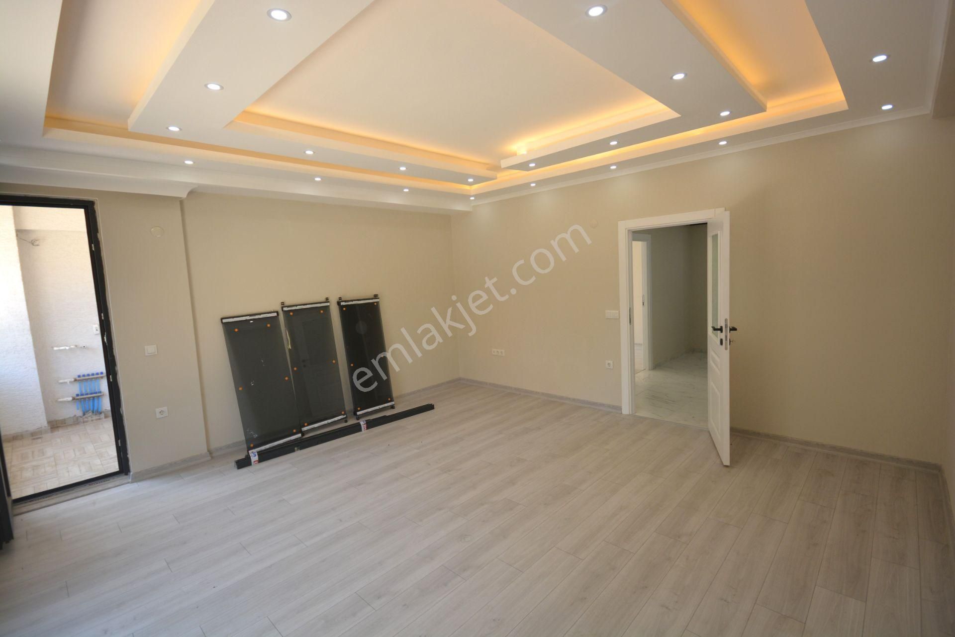 Osman Gazi Mh. Satılık Özel Yapı Cam Balkonlu Lüks* 115 M2 3+1 Daire