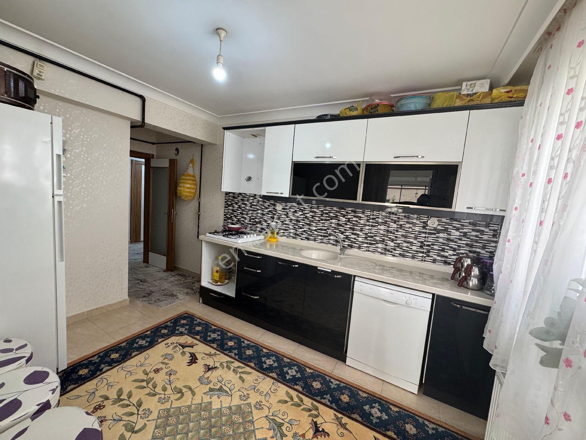 Karapürçek Yüksek Kot 3+1 Asansörlü Ç.banyo Kiler D.kagit Vestiyer Önü Açık A.daire Var