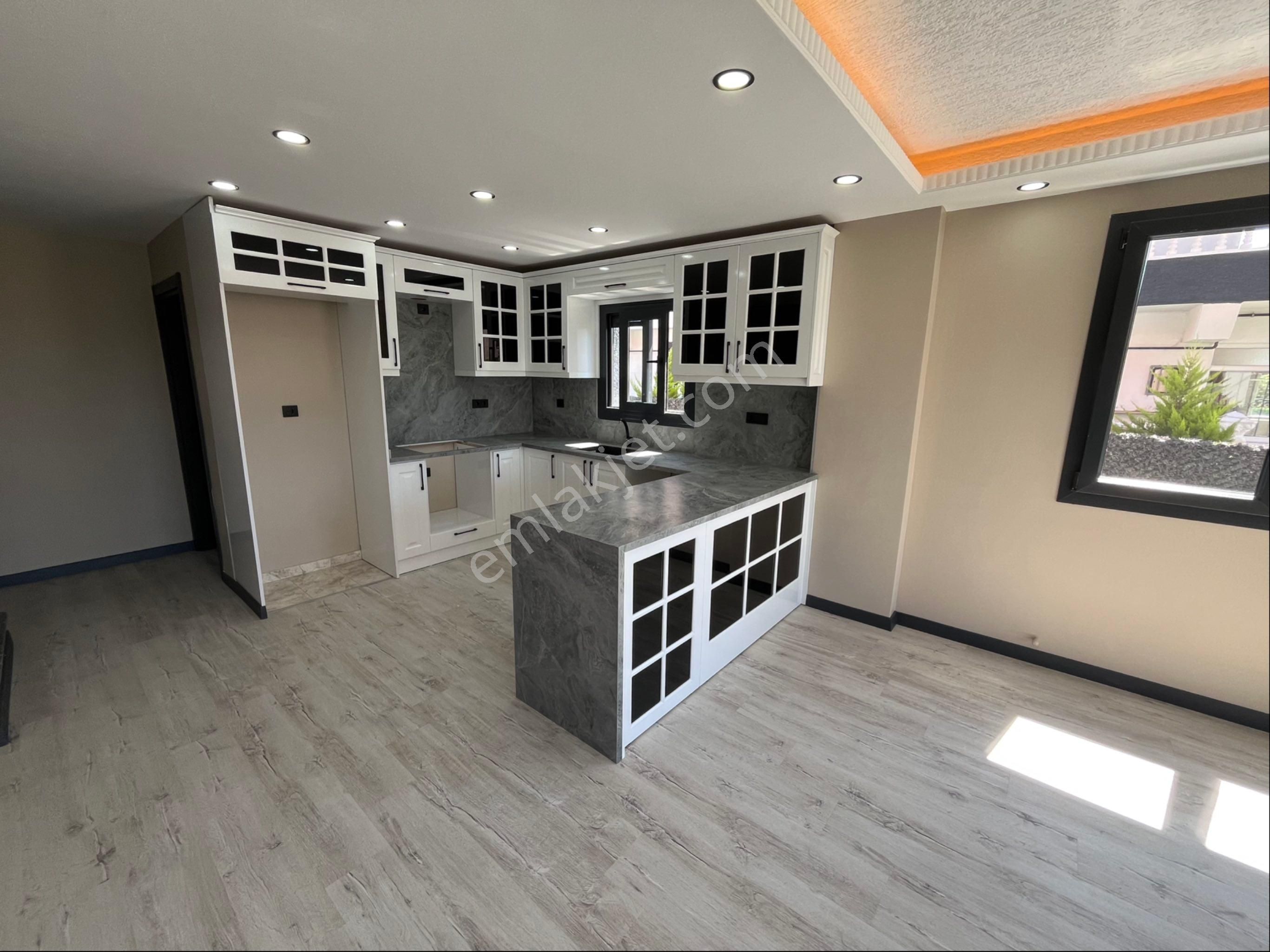 Ata Gayrimenkul'den 2,5 Katlı 350 M2 Arsa Donanımlı Lüks Villa - Görsel 13