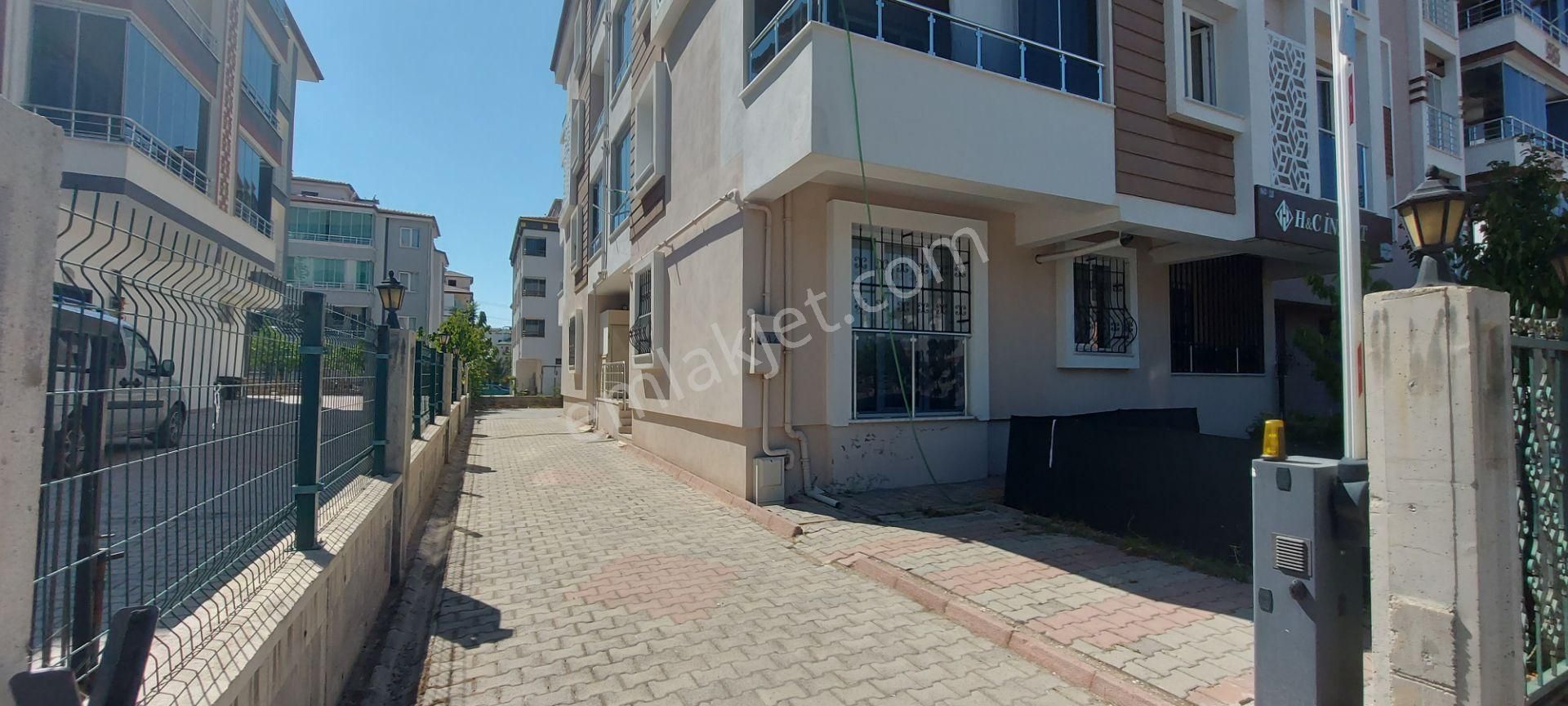 Değer'den Yeşilyurt Özalper'de 1+1 Full Eşyalı Daire