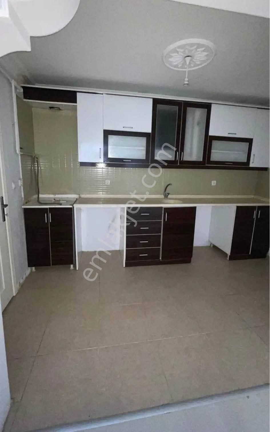 Samsun İlkadım Kışla Mahallesi'nde 2+1 Yüksek Giriş Temiz Balkonlu Kiralık Daire