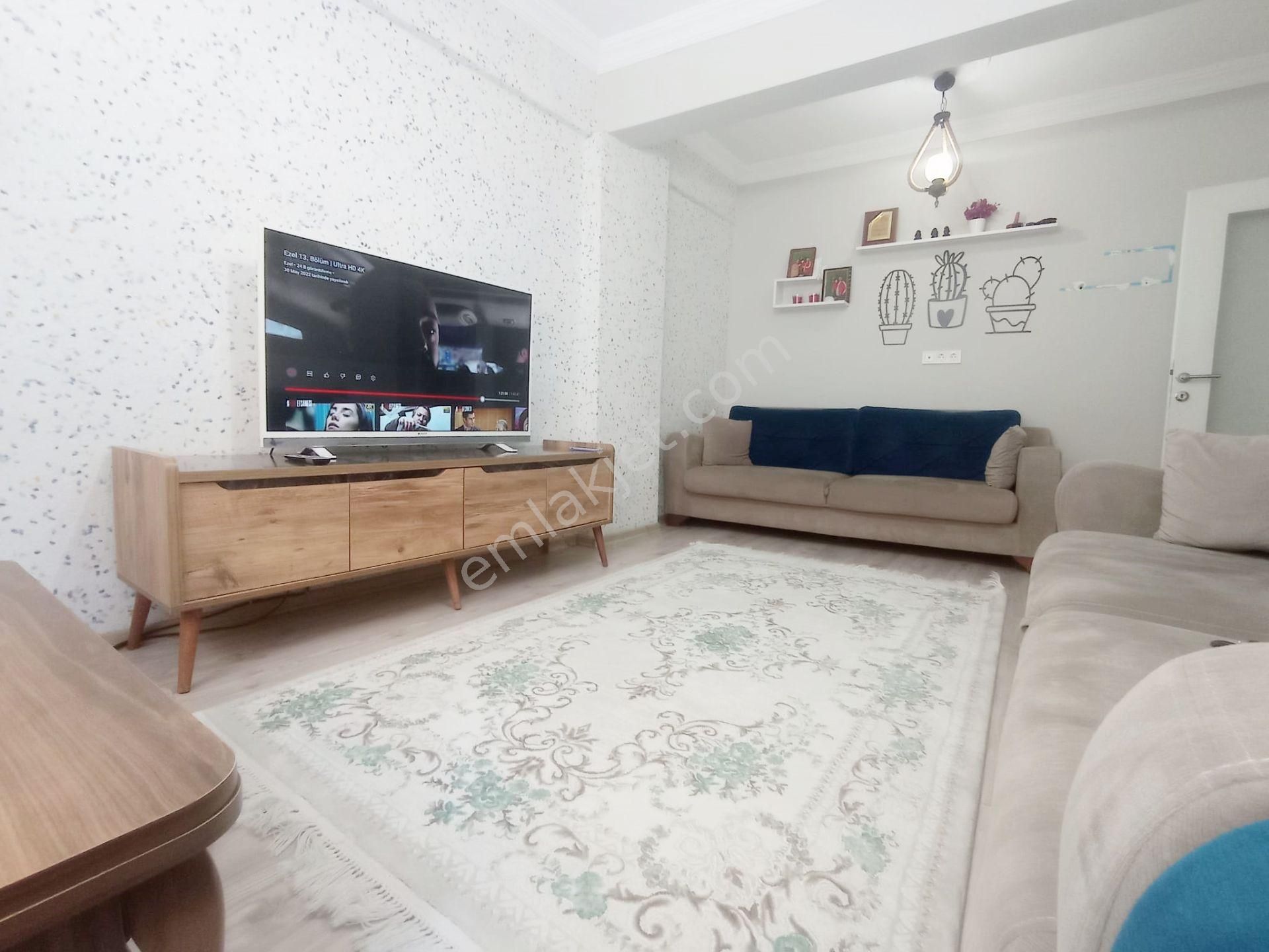 Mertcan'dan Kavakpınar Mahallesi 17m2 Arsa Tapulu 2+1 Daire