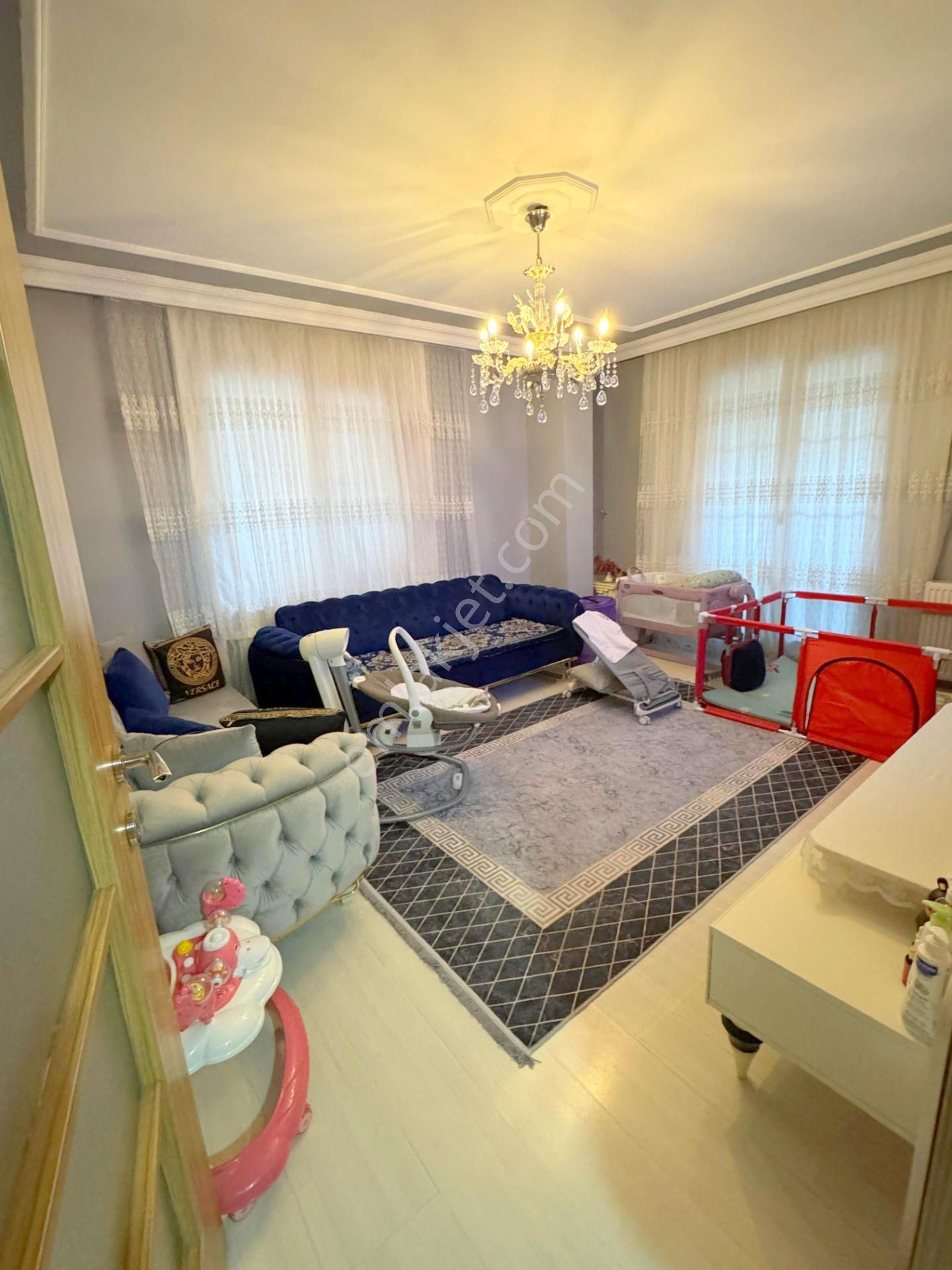 Mertcan'dan Kavakpınar Mah.caddeye 1dk İskanlı 2+1 Daire