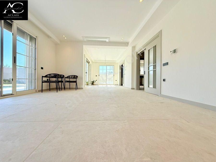 Denıze İlk Sıtede-7/24 Güvenlik-özel Havuz/otopark-yerden Isıtma-ultra Lüx-584 M2 Bahçe-müstakil - Görsel 20