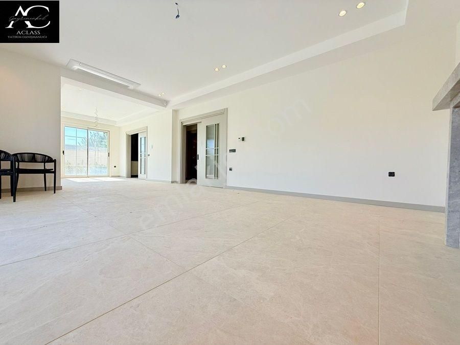 Denıze İlk Sıtede-7/24 Güvenlik-özel Havuz/otopark-yerden Isıtma-ultra Lüx-584 M2 Bahçe-müstakil - Görsel 16