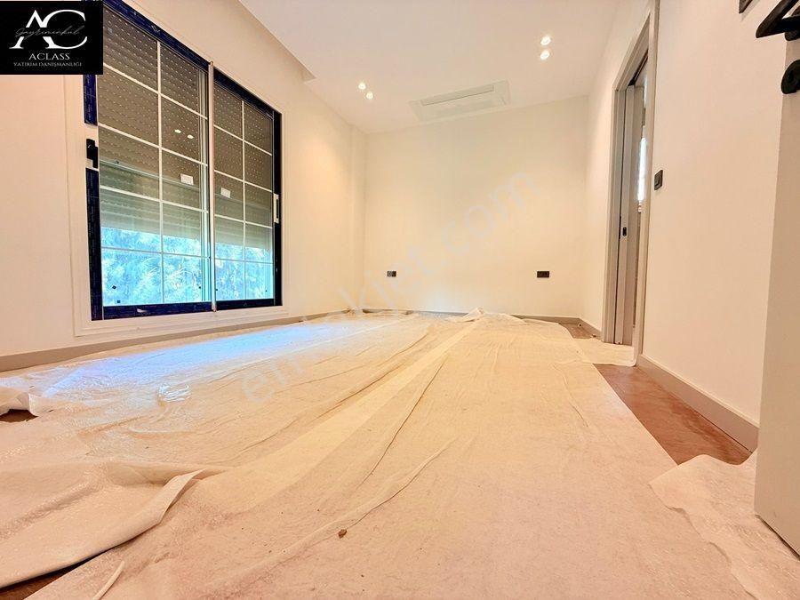 Denıze İlk Sıtede-7/24 Güvenlik-özel Havuz/otopark-yerden Isıtma-ultra Lüx-584 M2 Bahçe-müstakil - Görsel 32