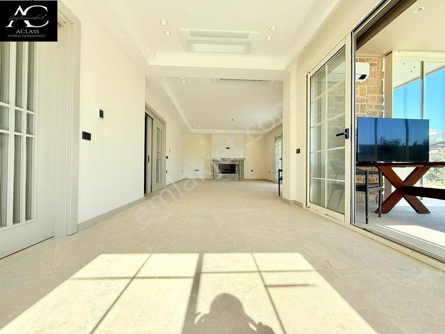 Denıze İlk Sıtede-7/24 Güvenlik-özel Havuz/otopark-yerden Isıtma-ultra Lüx-584 M2 Bahçe-müstakil - Görsel 18