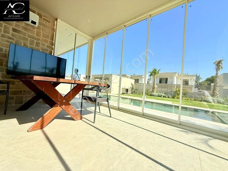 Denıze İlk Sıtede-7/24 Güvenlik-özel Havuz/otopark-yerden Isıtma-ultra Lüx-584 M2 Bahçe-müstakil - Görsel 14