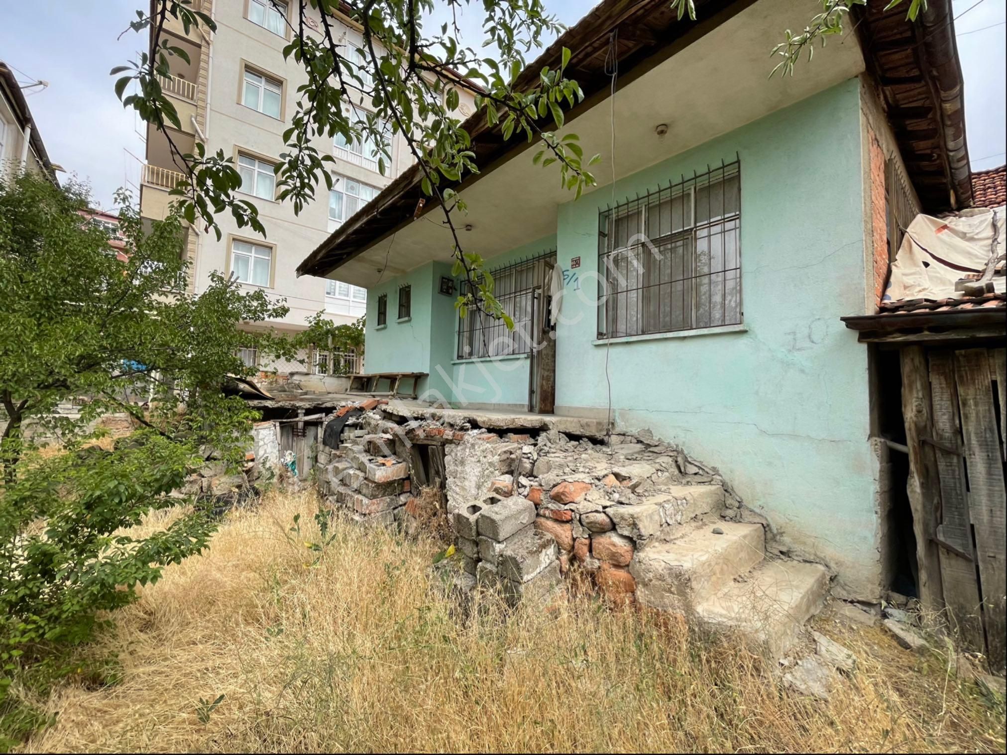Kırıkkale Karısyaka Mah 547 Metre Arsa Icı 4+1 Bına - Görsel 13