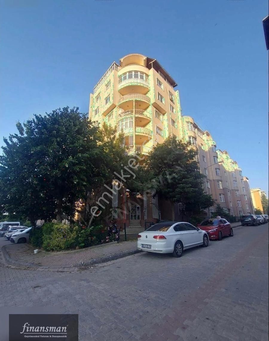 Finansmandan..çift Teraslı..içi Sıfırlanmış..arakat 3+1 Daire