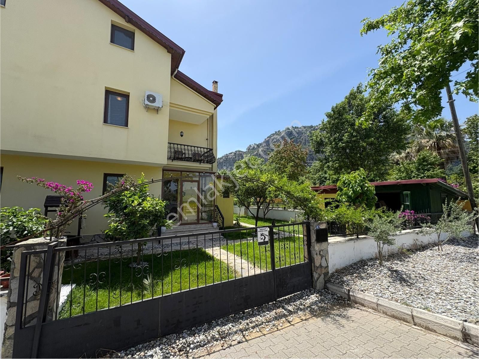 Dalyan'da Müstakil Havuzlu 5+1 Villa