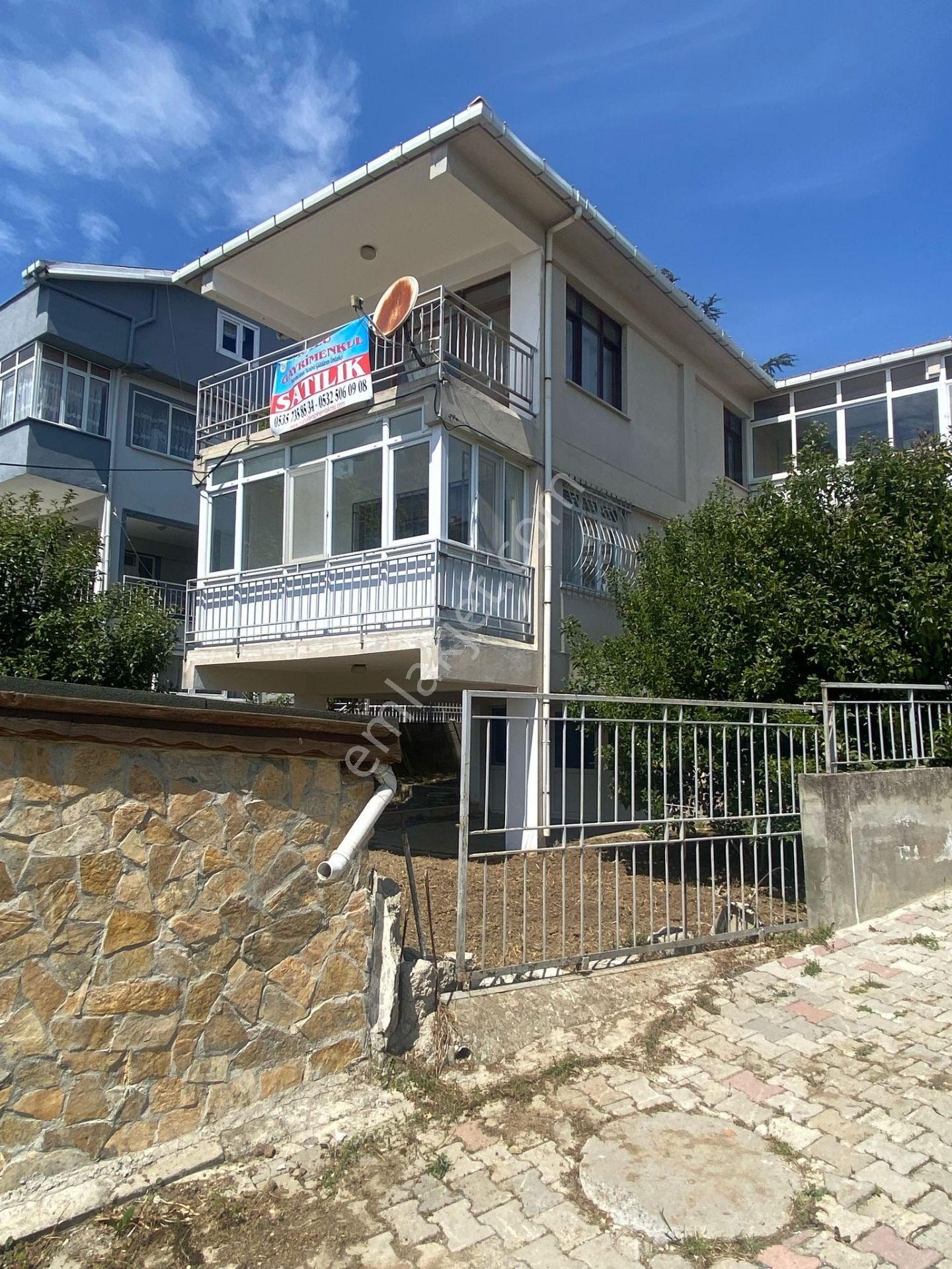 Gümüşyaka Da 2+1 Denize 50 Metre Mesafede Villa