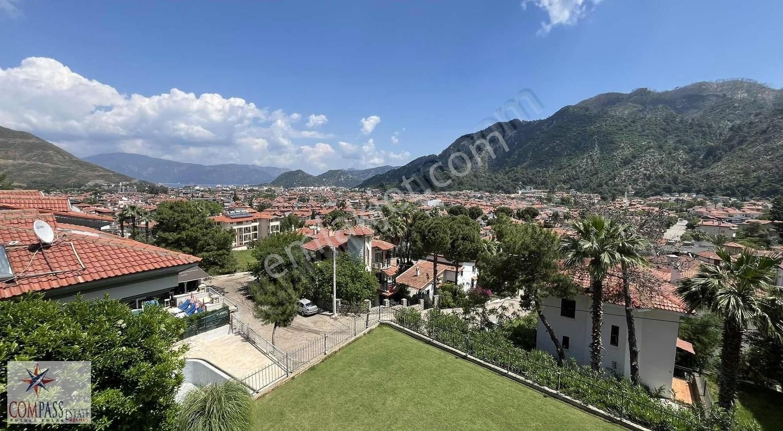 İçmeler Deniz Manzaralı Lüks Boş Daire