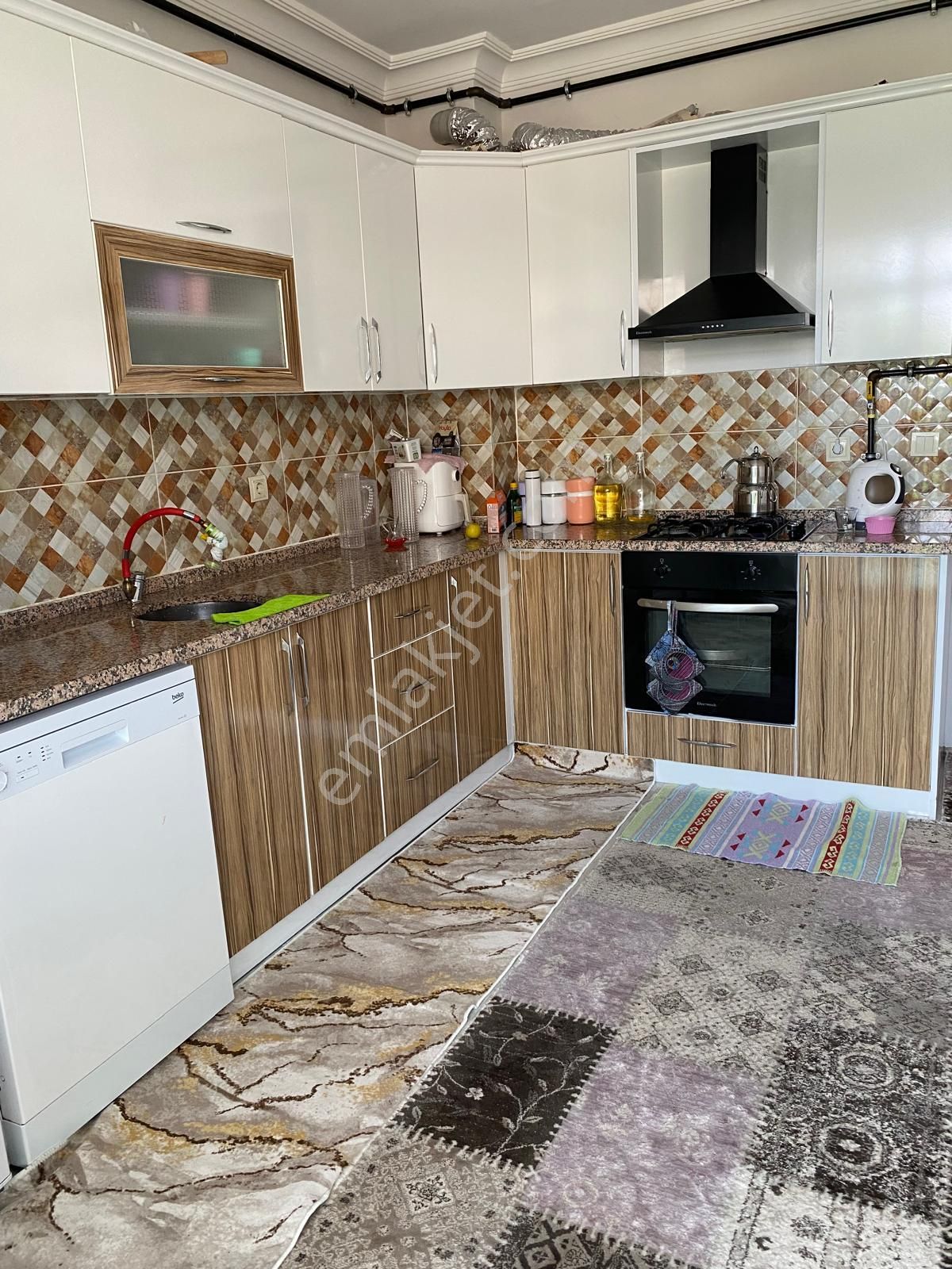 Beyşehir Müftü Mahalesinde Lokasyonu Güzel Arakat Satılık Daire