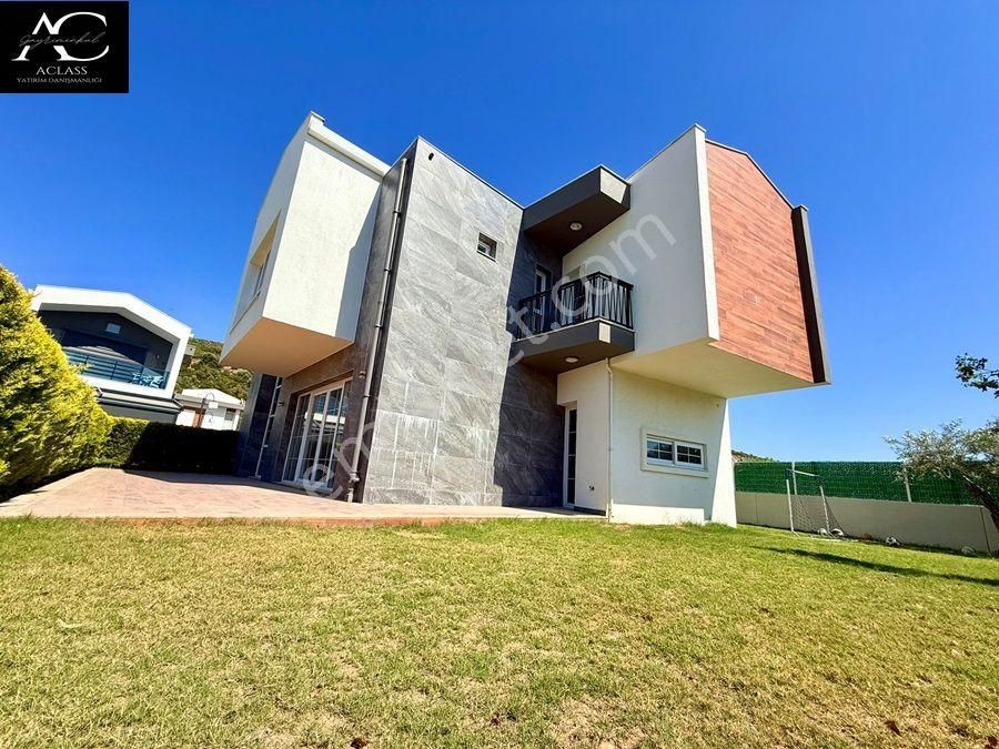 Sahile Yakın-güvenlik-havuz-otopark-bahçe-yerden Isıtma-ultra Lüx-moden-tamamı Müstakil - Görsel 9