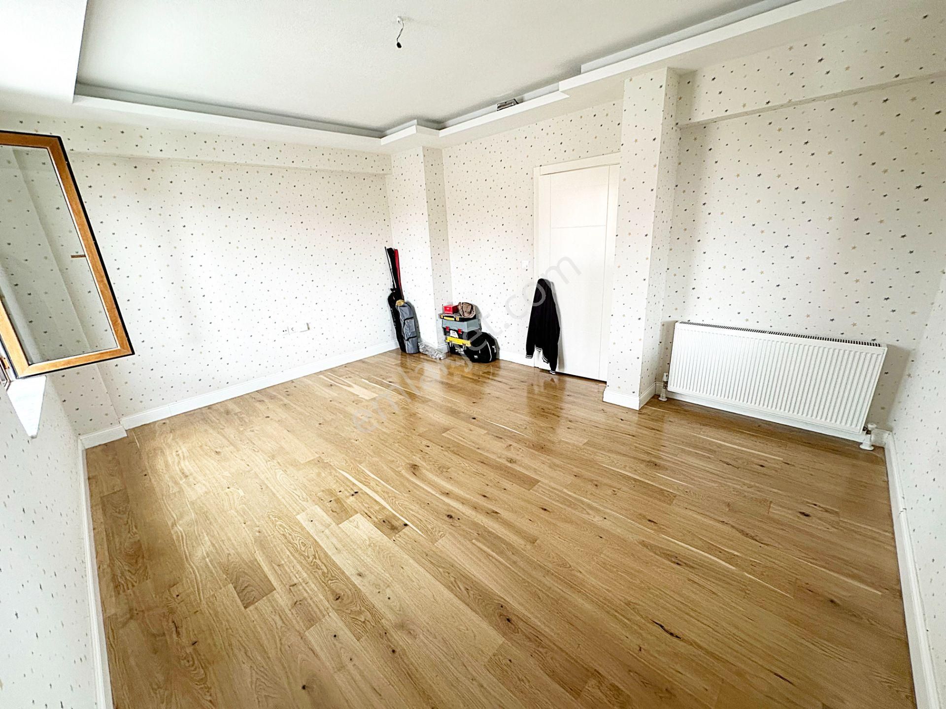 Ayvalı Cadde Üzerin'de 1.kalite Özel Yapımlı Dublex Daire - Görsel 33