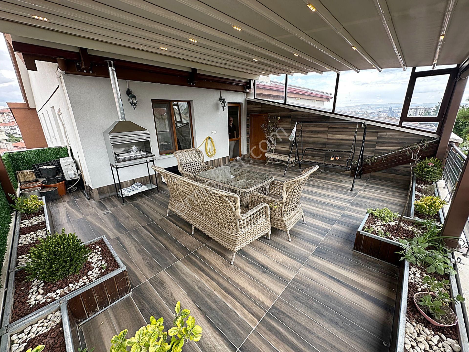 Ayvalı Cadde Üzerin'de 1.kalite Özel Yapımlı Dublex Daire - Görsel 3