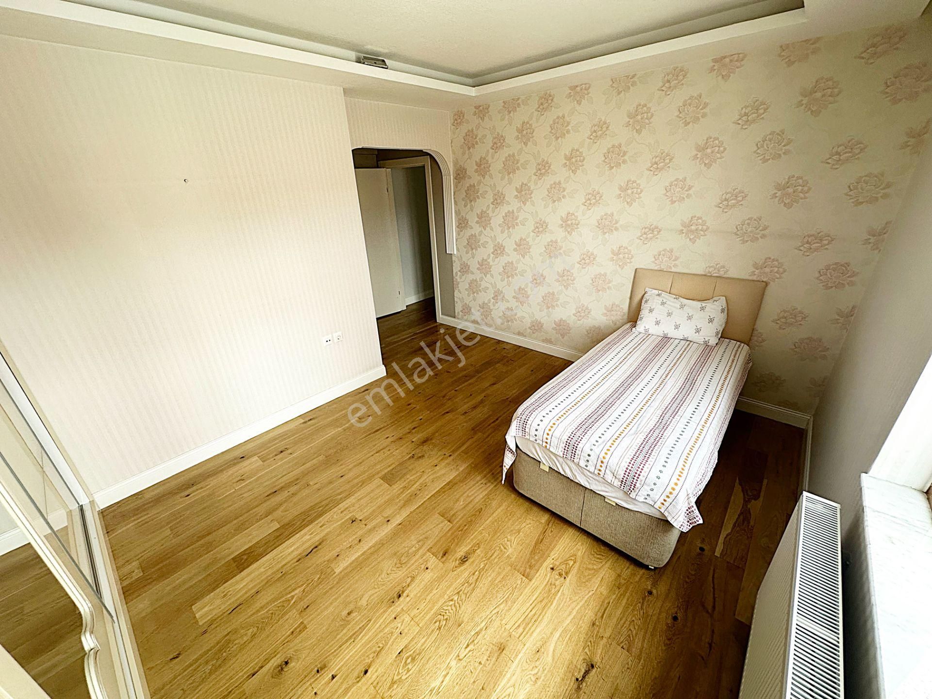 Ayvalı Cadde Üzerin'de 1.kalite Özel Yapımlı Dublex Daire - Görsel 37