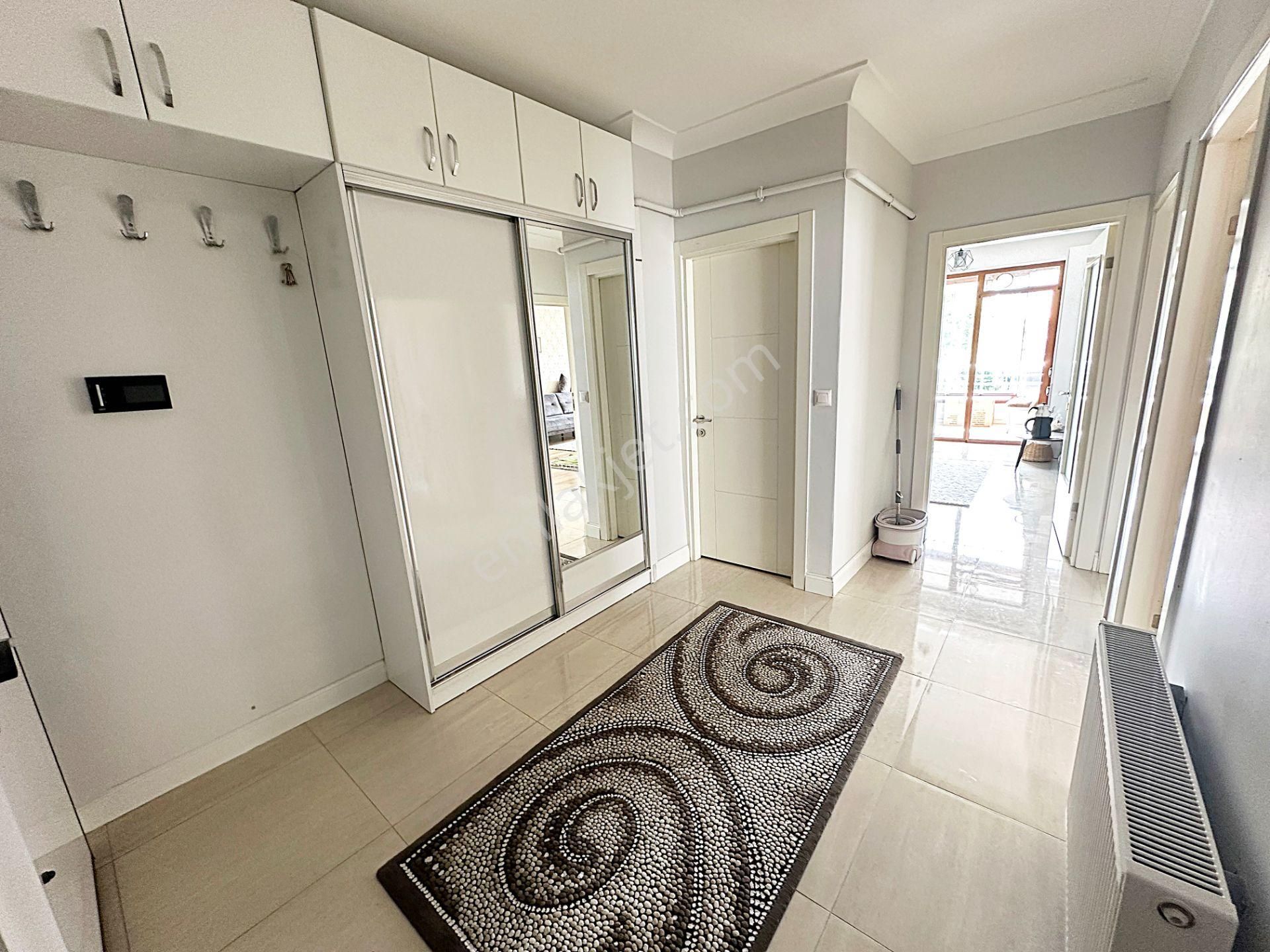 Ayvalı Cadde Üzerin'de 1.kalite Özel Yapımlı Dublex Daire - Görsel 24