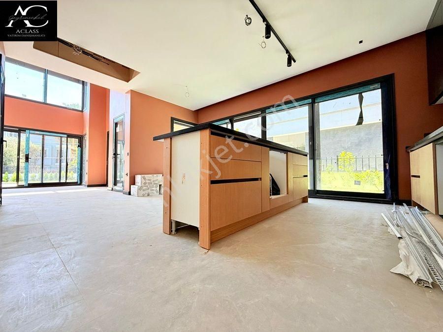 Butik Bir Sıte Icerisinde-özel Havuz-otopark-bahçe-merkezi-ultra Lüx-450 M2-tamamı Müstakil - Görsel 19