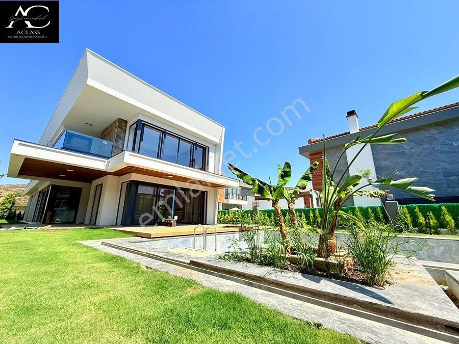 Butik Bir Sıte Icerisinde-özel Havuz-otopark-bahçe-merkezi-ultra Lüx-450 M2-tamamı Müstakil - Görsel 3