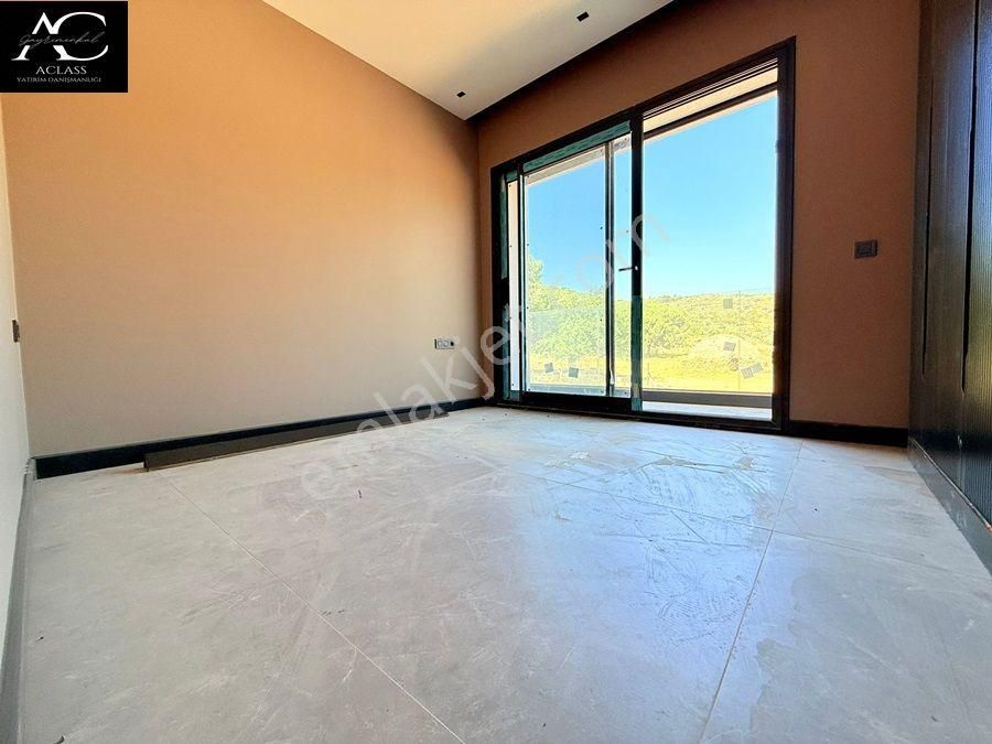 Butik Bir Sıte Icerisinde-özel Havuz-otopark-bahçe-merkezi-ultra Lüx-450 M2-tamamı Müstakil - Görsel 34