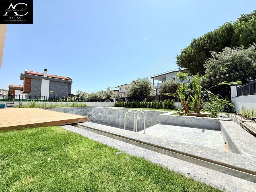 Butik Bir Sıte Icerisinde-özel Havuz-otopark-bahçe-merkezi-ultra Lüx-450 M2-tamamı Müstakil - Görsel 11