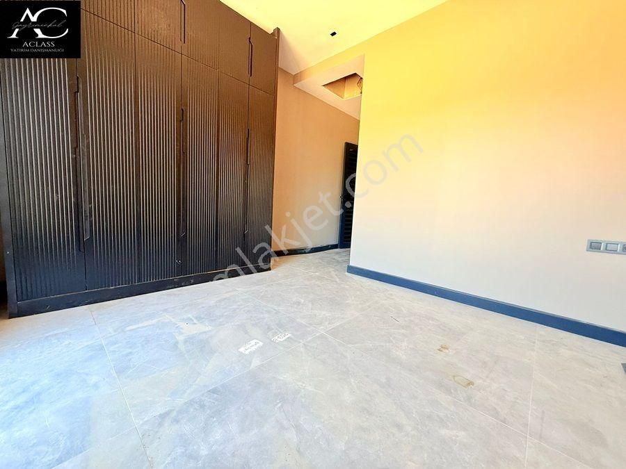 Butik Bir Sıte Icerisinde-özel Havuz-otopark-bahçe-merkezi-ultra Lüx-450 M2-tamamı Müstakil - Görsel 33