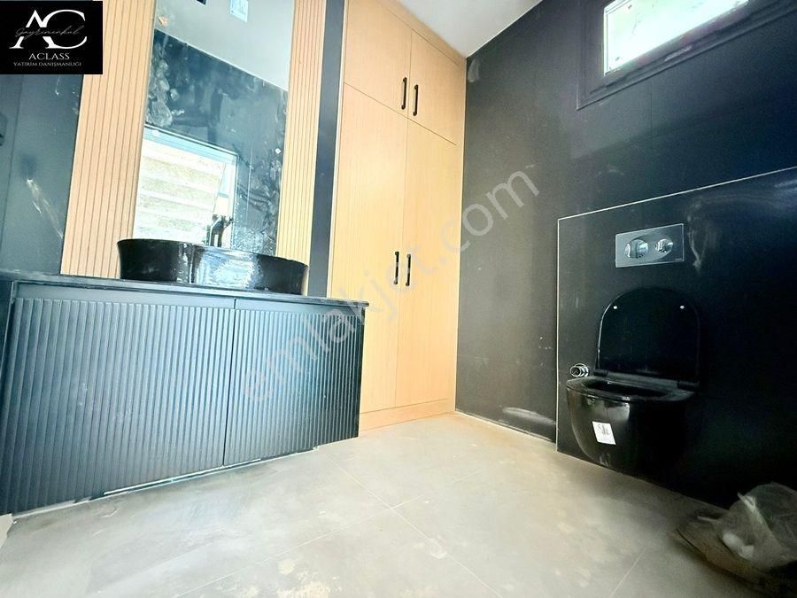 Butik Bir Sıte Icerisinde-özel Havuz-otopark-bahçe-merkezi-ultra Lüx-450 M2-tamamı Müstakil - Görsel 22