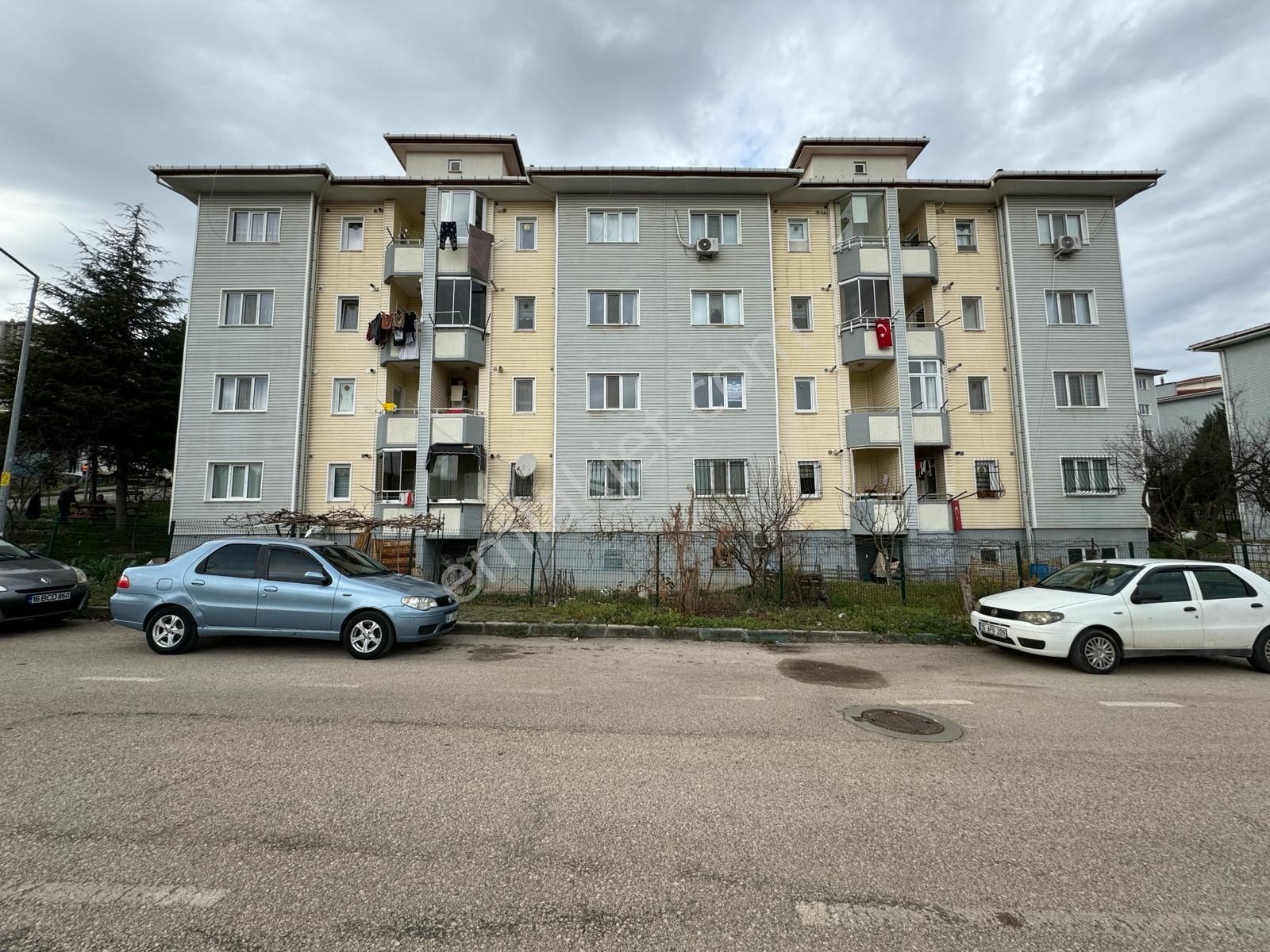 Bursa Osmangazi Yenikent Mah.hamitler Toki'de Kiralık 2+1 Dare