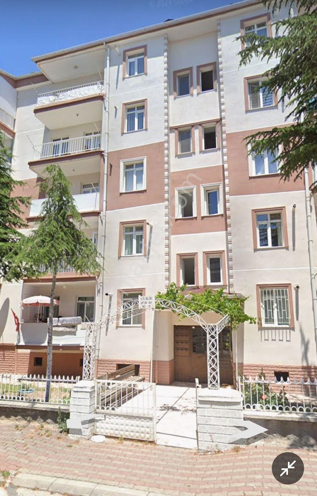 Yunus Emre Mahallesi 3+1 2.katta Full Yapılı Satılık Daire
