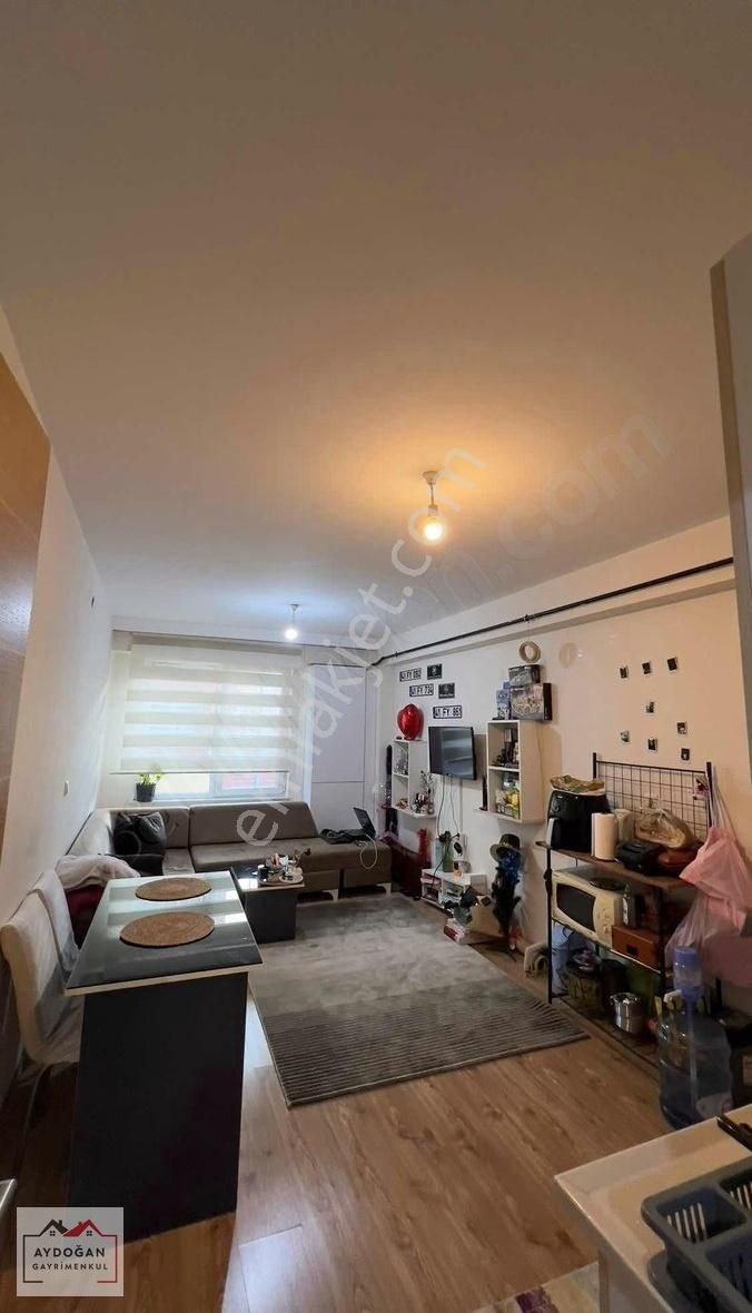 Aydoğan Gayrimenkul'den Güllük Mah Ara Kat Eşyalı Asansörlü 1+1