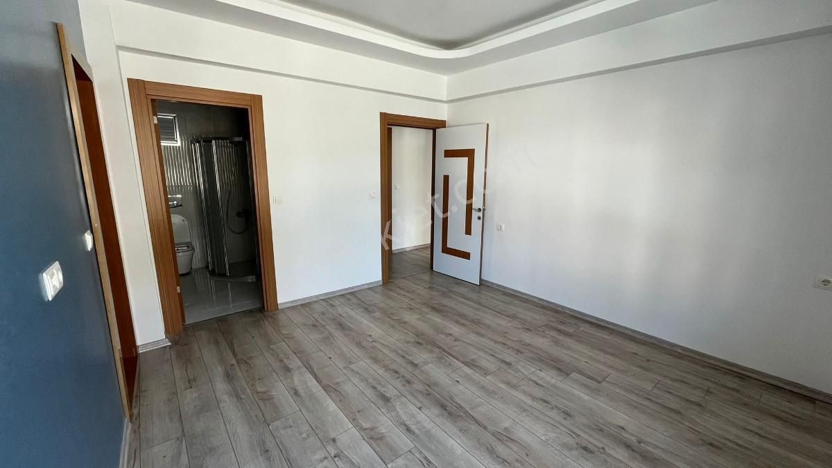 Fiyat Düştü!! Şıkır Şıkır Sıfır Ayarında 4+1 Satılık Daire - Görsel 18