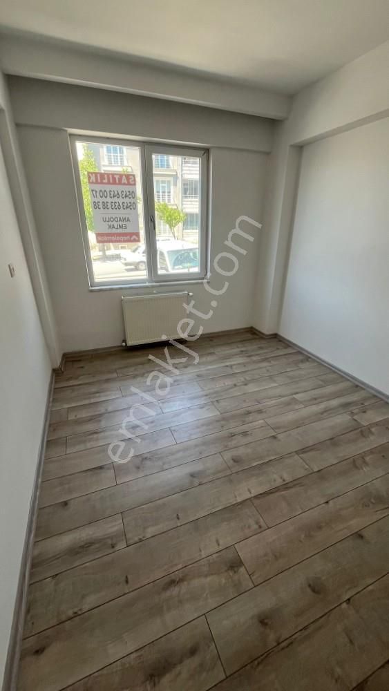 Fiyat Düştü!! Şıkır Şıkır Sıfır Ayarında 4+1 Satılık Daire - Görsel 12