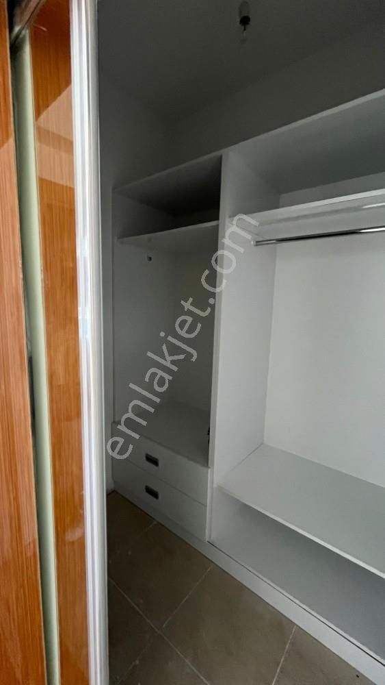 Fiyat Düştü!! Şıkır Şıkır Sıfır Ayarında 4+1 Satılık Daire - Görsel 17