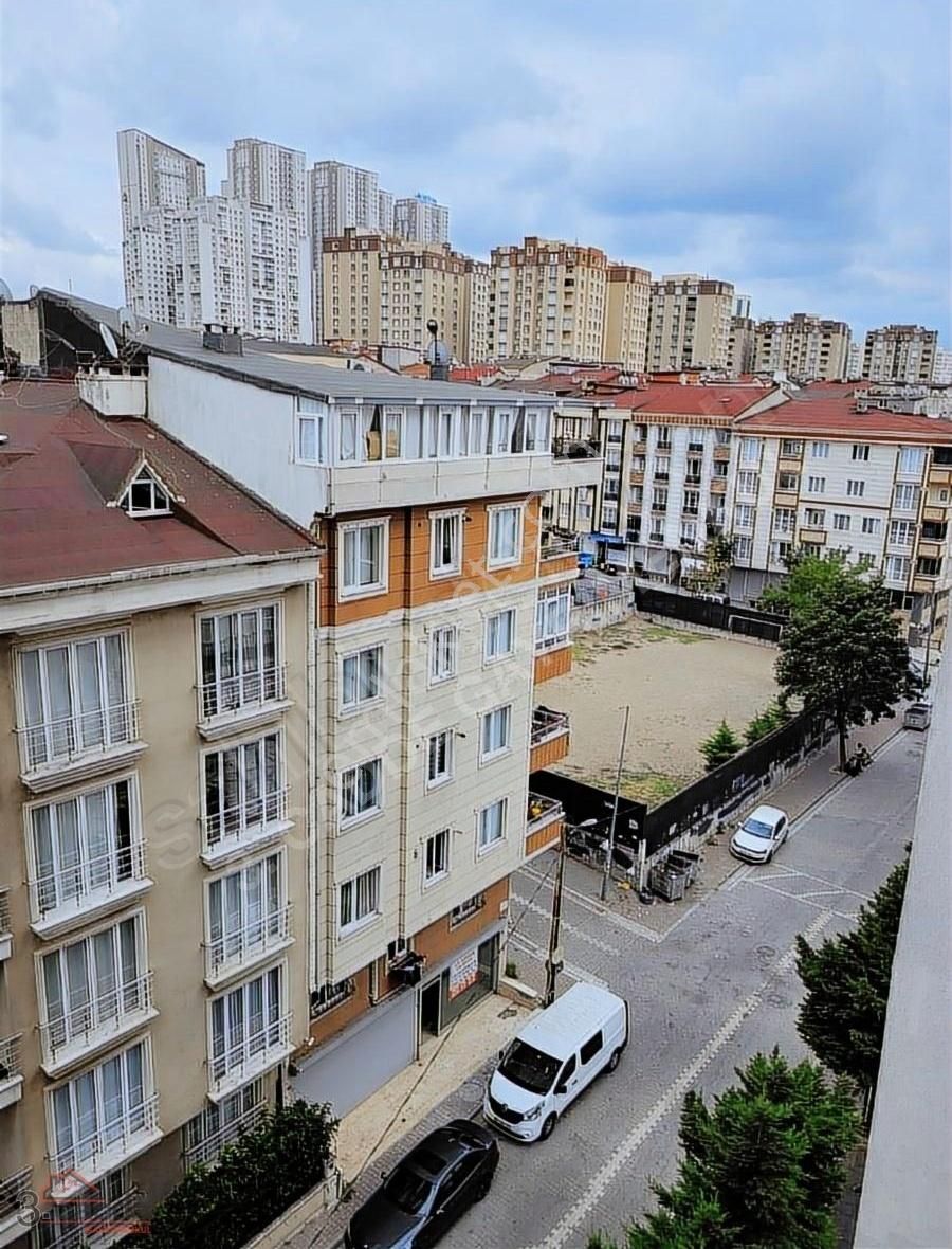 Barış Life Sitesinde Özel Dekorasyonlu 1+1 Satılık Daire
