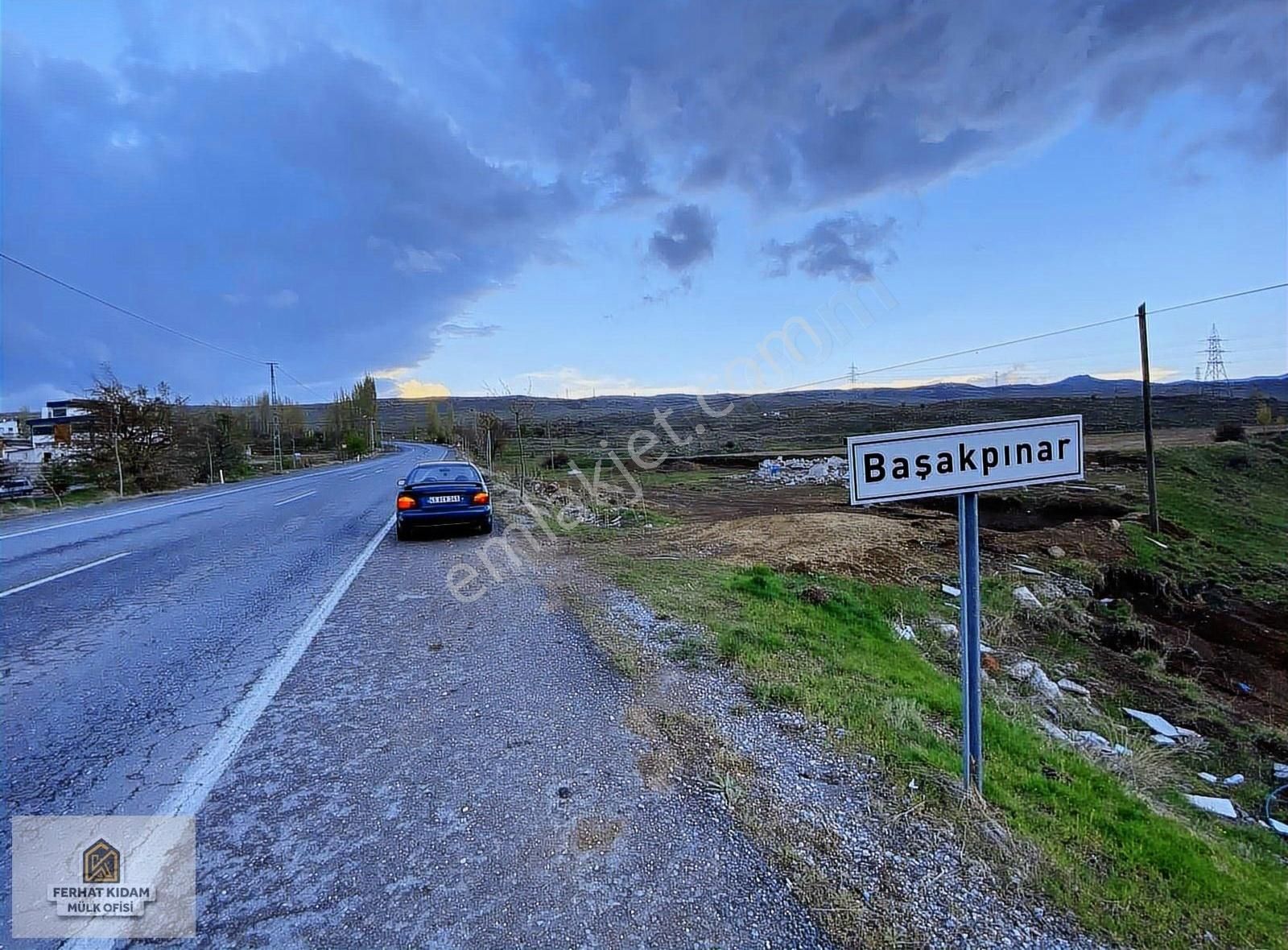 Reşadiyede Tek Tapu İmara Komşu 700 M2 Şimdilik Tarla Satılıktır