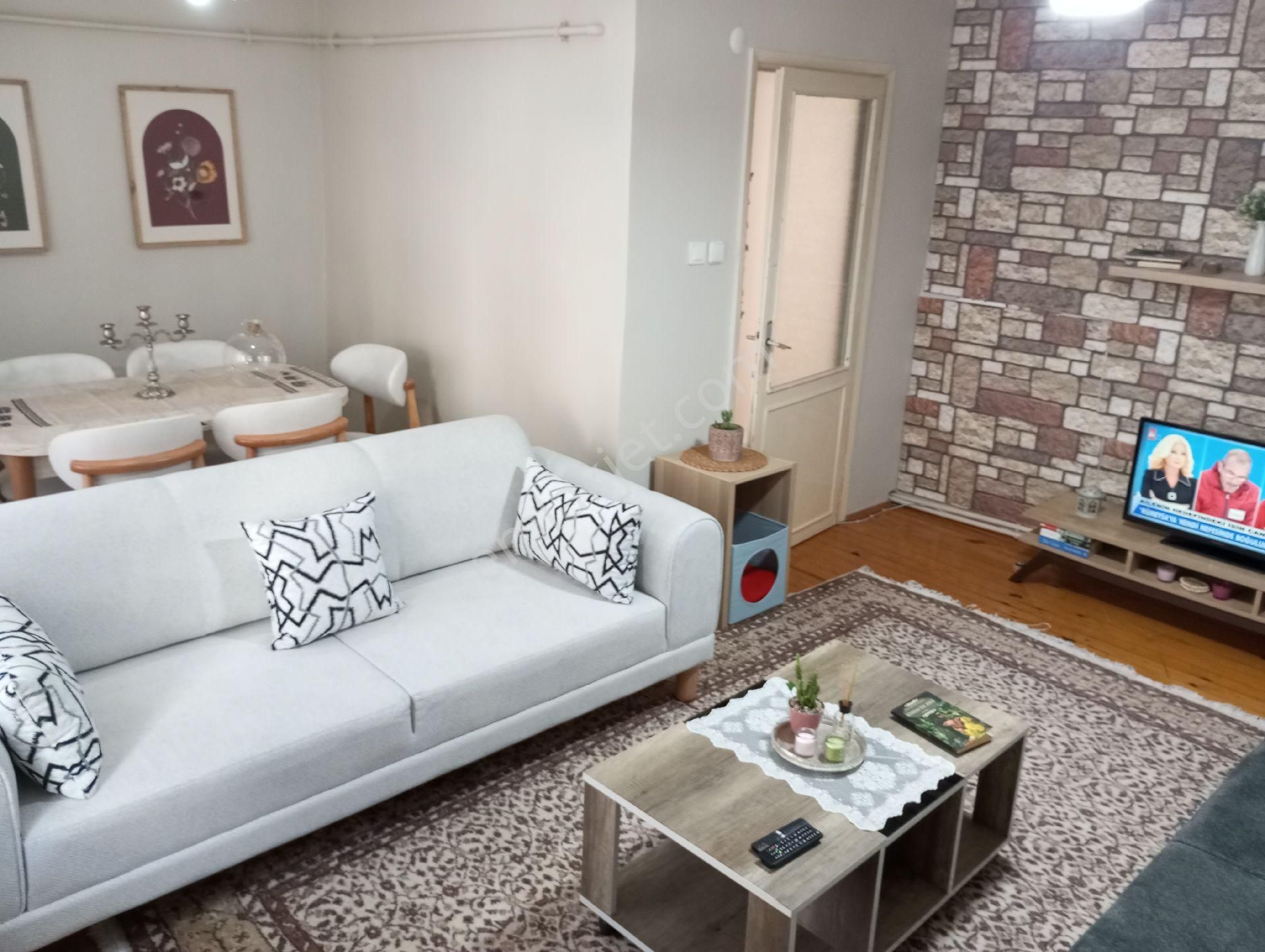 Yatırımlık Ticari İmarlı Arsa Paylı 2+1 Daire - Görsel 13