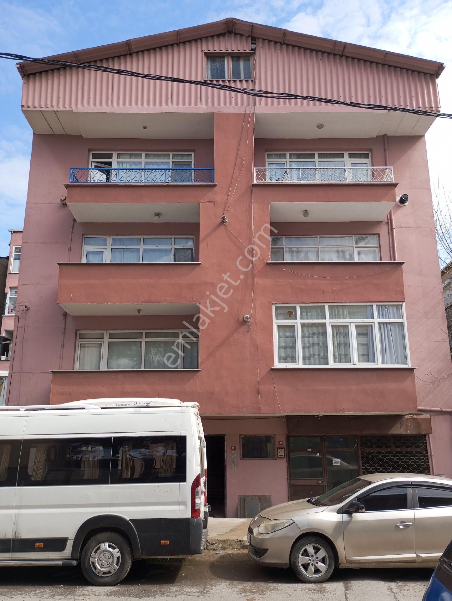 Arsa Fiyatına Acil Satılık 2+1 Daire