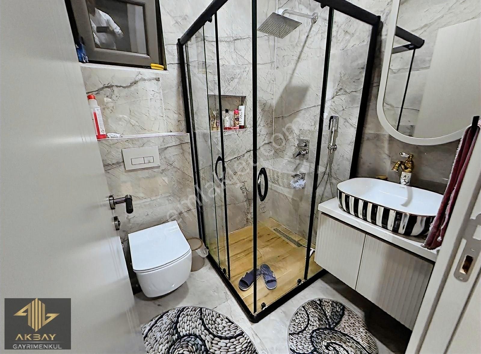 Acil Satılık Lüx Tasarımlı Elit Villa - Görsel 9