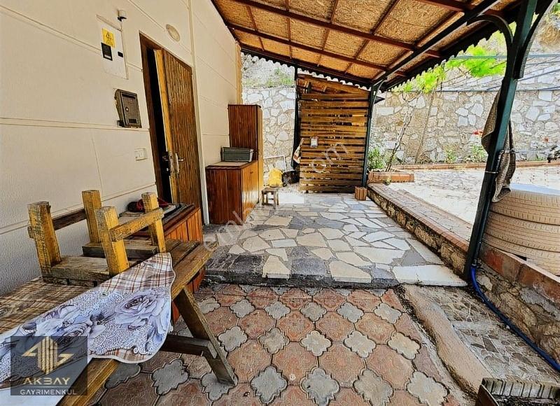 Mühteşem Fırsat, Doğayla İçiçe, Göl Manzaralı Geniş Arsalı Villa - Görsel 32