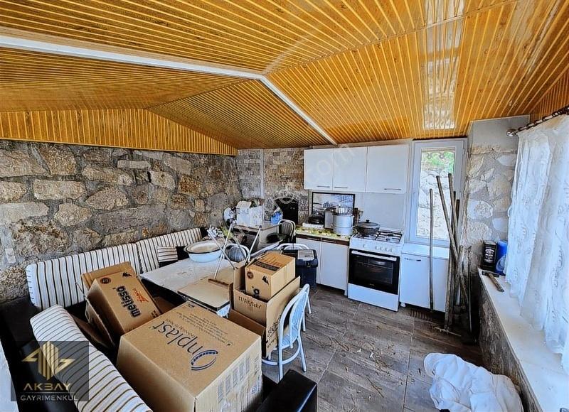 Mühteşem Fırsat, Doğayla İçiçe, Göl Manzaralı Geniş Arsalı Villa - Görsel 33