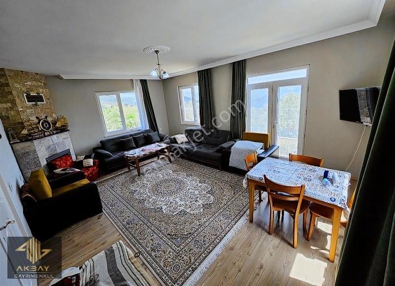 Mühteşem Fırsat, Doğayla İçiçe, Göl Manzaralı Geniş Arsalı Villa - Görsel 6