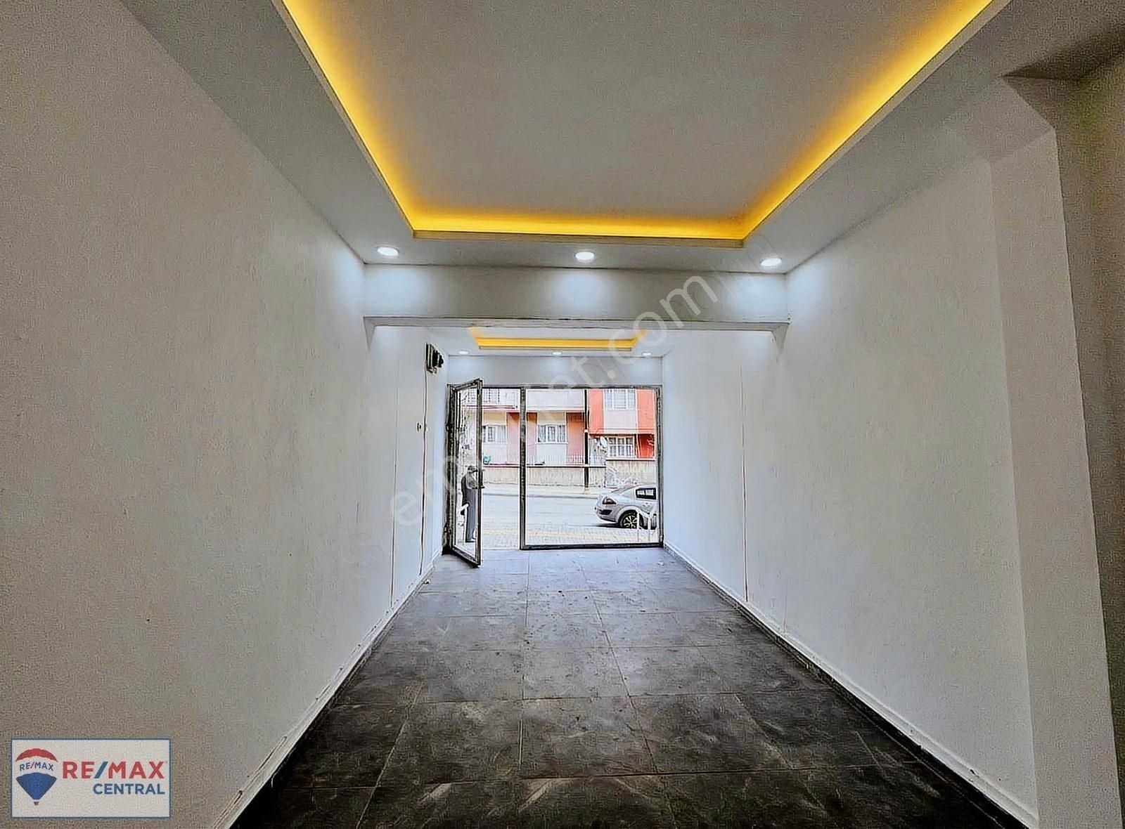 Remax'tan Satılık 40m2 Havalandırma Bacası Olan Dükkan
